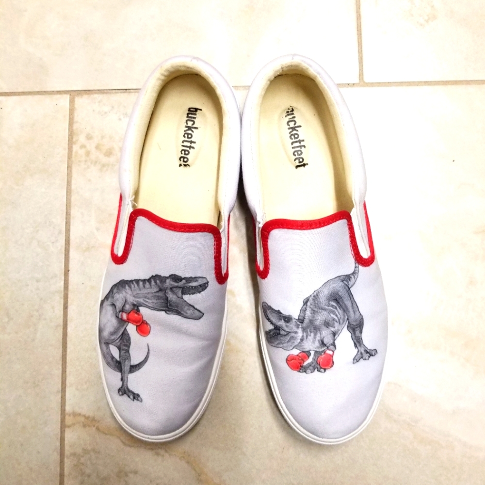 Bucketfeet white with red trim canvas sneakers size 10.5, 42